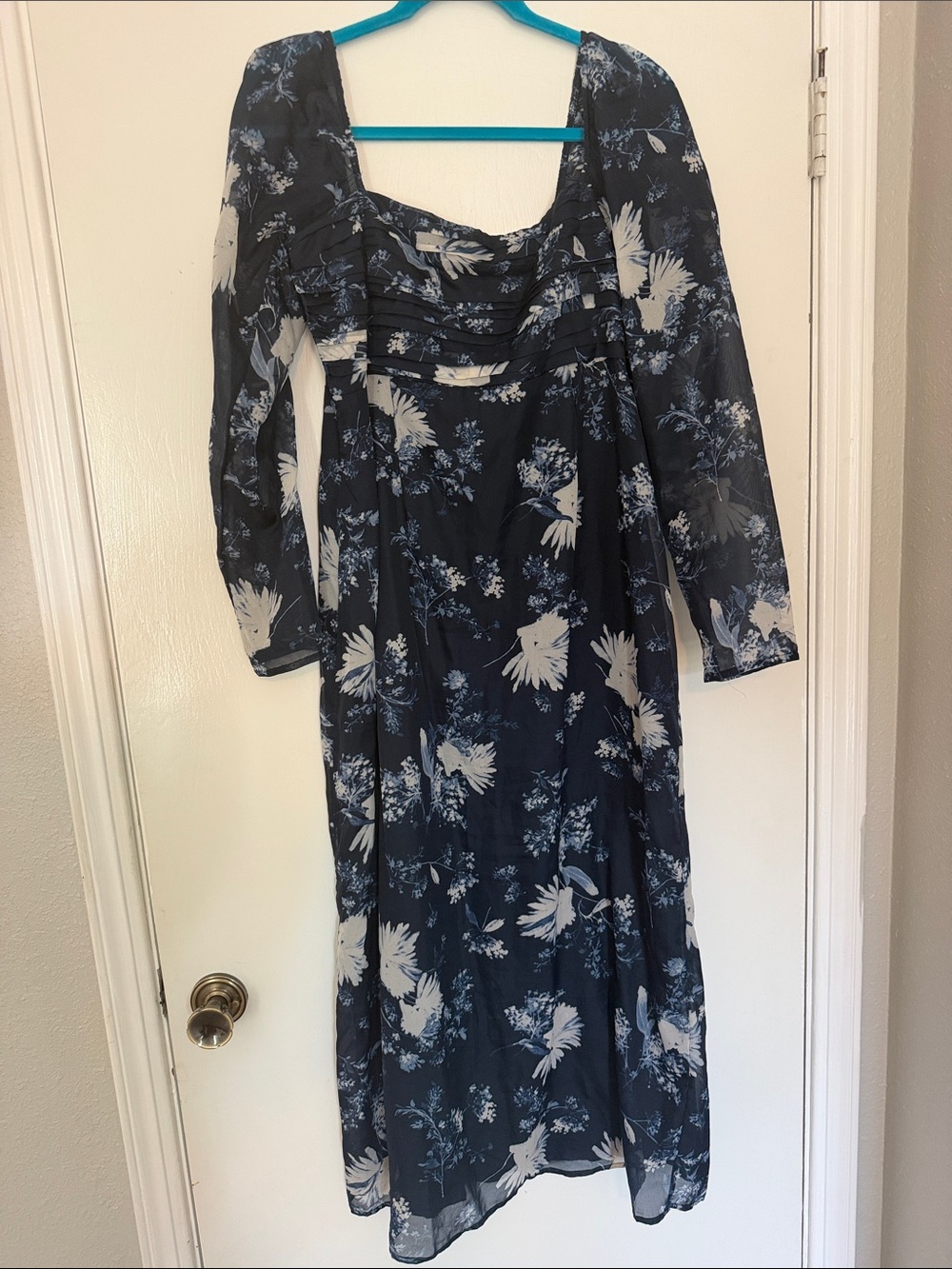 Abercrombie & Fitch Navy and White Long Sleeve Floral Midi Dress
